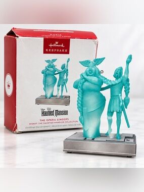 Hallmark Keepsake Disney Haunted Mansion The Opera Singers Magic Light & Sound